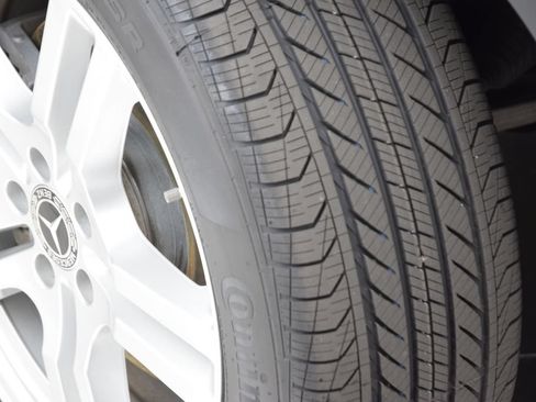 Certified 2021 Mercedes-Benz GLA 250 4MATIC image 27