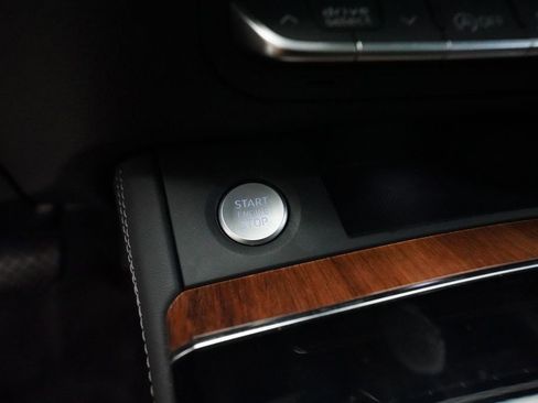 Used 2023 Audi Q5 2.0T Premium Plus w/ Premium Plus Package image 32