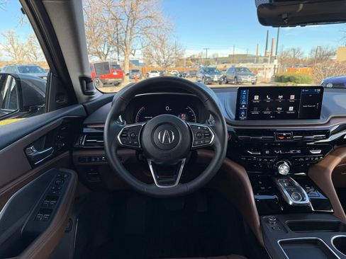 Used 2025 Acura MDX w/ Technology Package image 3
