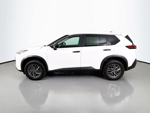Used 2023 Nissan Rogue S AWD/4WD image 4