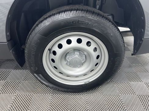 Used 2025 Ford Maverick XL w/ 4K Tow Package image 9