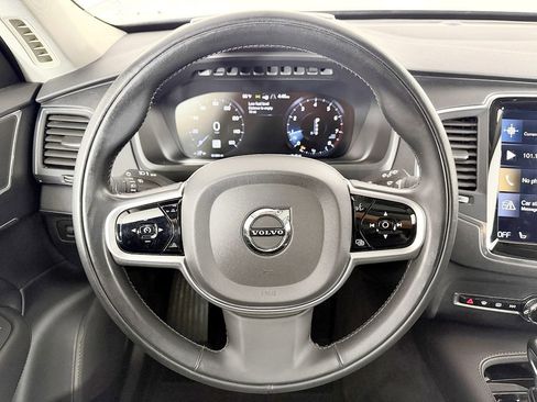 Used 2020 Volvo XC90 T6 Momentum w/ Protection Package Premier image 64