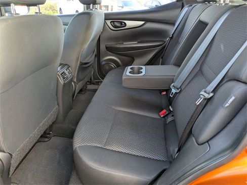 Used 2021 Nissan Rogue Sport S image 19