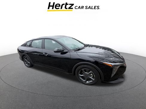 Used 2025 Kia K4 LXS image 1