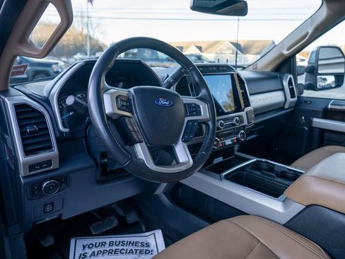 Used 2022 Ford F250 Lariat w/ Chrome Package image 20