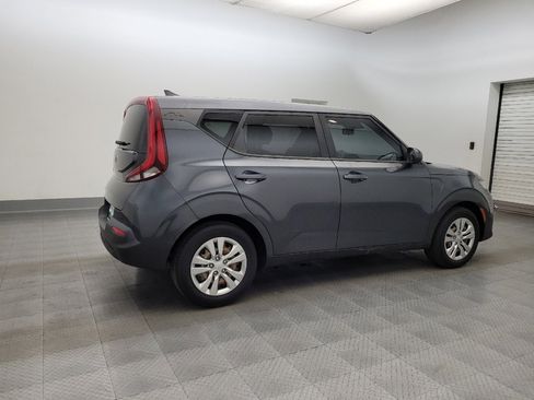 Used 2021 Kia Soul LX image 10