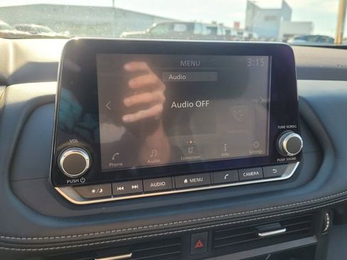 Used 2021 Nissan Rogue S AWD/4WD image 17