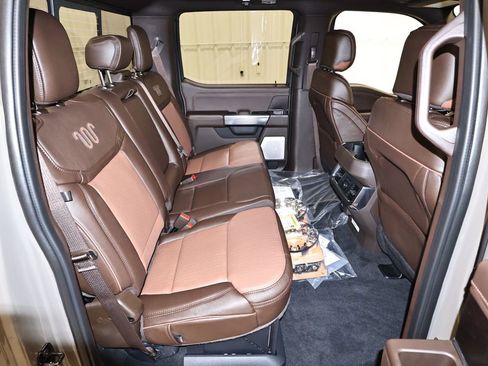 New 2026 Ford F350 King Ranch w/ Chrome Package AWD/4WD image 16