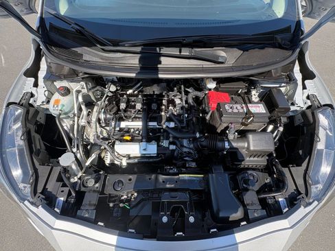 Used 2025 Nissan Versa SV FWD image 30