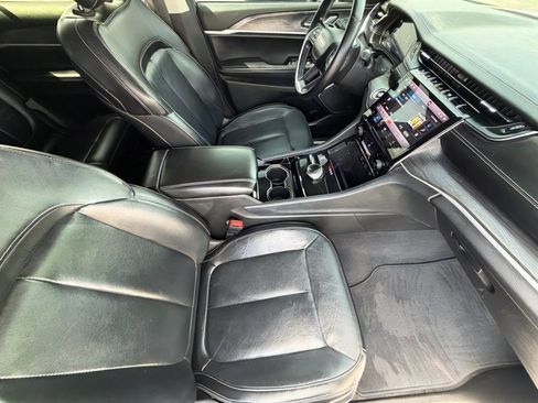 Used 2021 Jeep Grand Cherokee L Limited AWD/4WD image 10