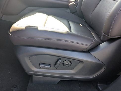 New 2026 Ford Explorer Platinum image 22