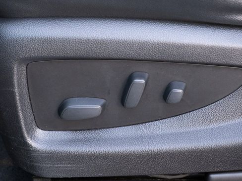 Used 2019 Chevrolet Tahoe LT image 12