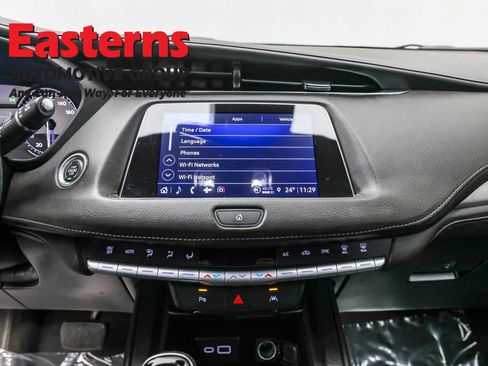 Used 2023 Cadillac XT4 Premium Luxury FWD image 12