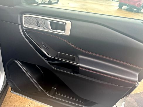 Used 2023 Ford Explorer ST-Line w/ Class IV Trailer Tow Package image 47