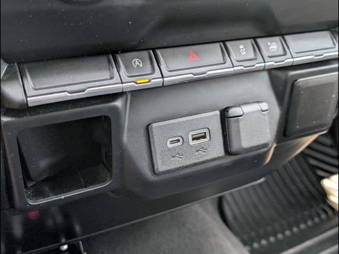 Used 2020 Chevrolet Silverado 1500 LT image 14