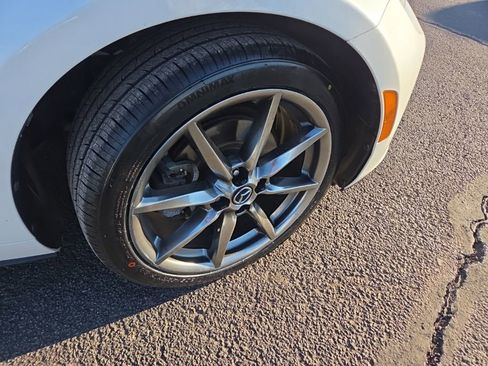 Used 2021 MAZDA MX-5 Miata RF Grand Touring image 7