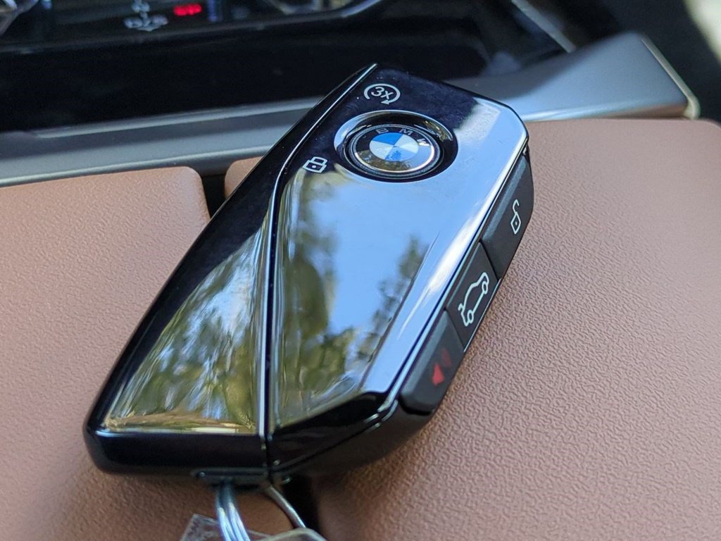 New 2027 BMW 740i w/ M Sport Package RWD image 28