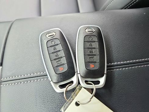 Used 2025 Nissan Murano SL image 39