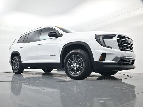 Used 2025 GMC Acadia Elevation FWD image 54