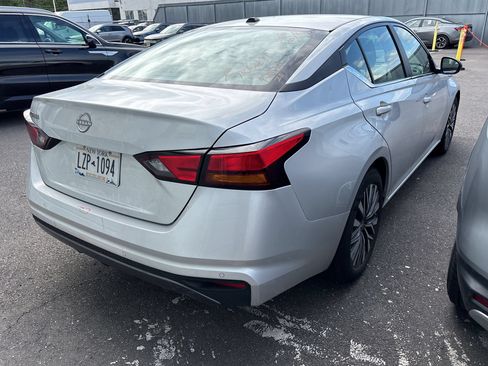 Used 2026 Nissan Altima 2.5 SV FWD image 11
