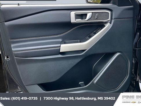 Used 2024 Ford Explorer XLT w/ Equipment Group 202A image 17