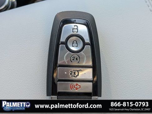 Used 2025 Ford Explorer Platinum w/ Ultimate Package AWD/4WD image 31