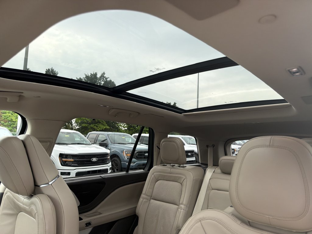 Used 2020 Lincoln Aviator Reserve w/ Equipment Group 202A AWD/4WD image 28