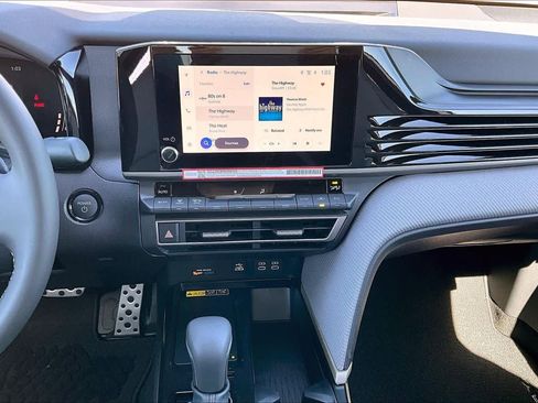 New 2026 Toyota Camry SE image 6