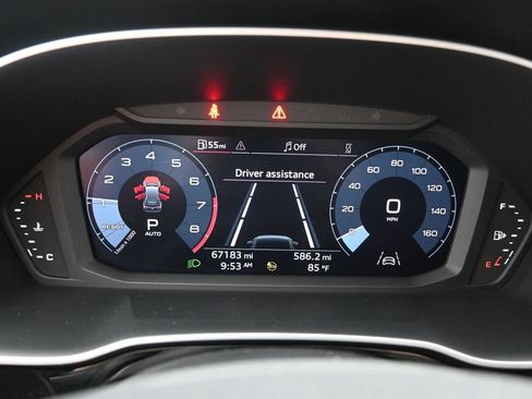 Used 2023 Audi Q3 2.0T Premium AWD/4WD image 24