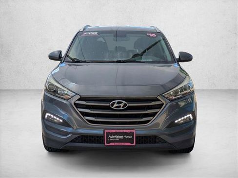 Used 2016 Hyundai Tucson SE w/ Option Group 02 FWD image 2