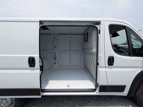 New 2025 RAM ProMaster 1500 w/ Premium Convenience Group image 8