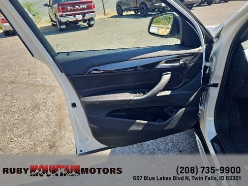 Used 2018 BMW X1 xDrive28i AWD/4WD image 10