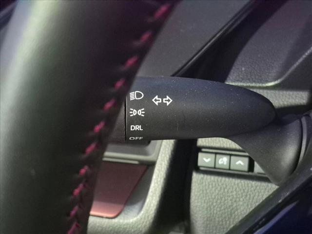 Used 2026 Toyota Prius Plug-In Hybrid FWD image 7