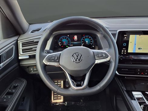 New 2026 Volkswagen Atlas Cross Sport SEL R-Line image 18