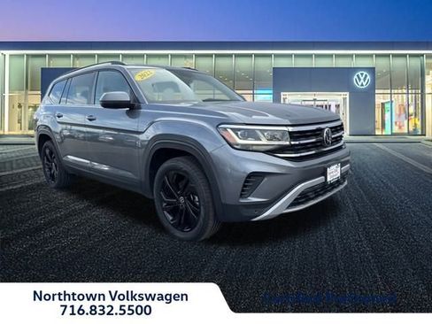 Used 2022 Volkswagen Atlas SE image 1