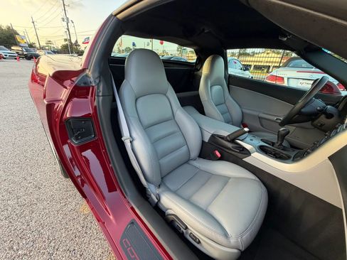 Used 2005 Chevrolet Corvette Coupe w/ Preferred Equipment Group RWD image 24