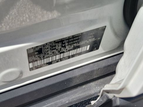 Used 2024 Toyota RAV4 XLE FWD image 32