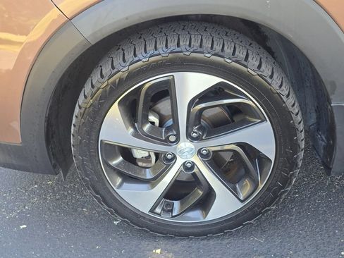Used 2016 Hyundai Tucson Limited w/ Option Group 03 FWD image 10