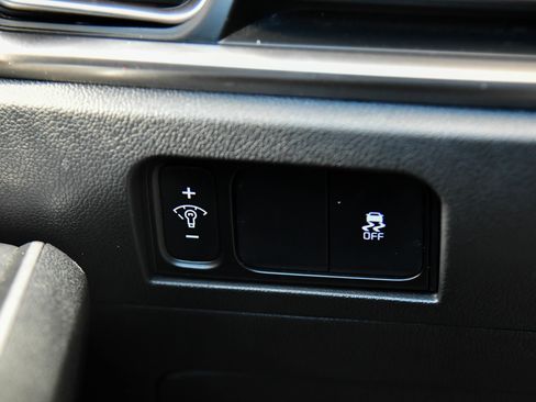 Used 2024 Kia Sorento S image 36