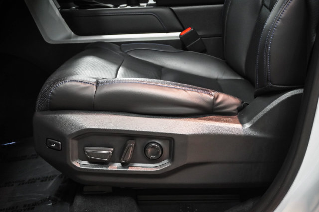 Used 2024 Toyota Sequoia Platinum AWD/4WD image 11