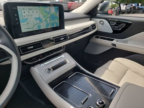 Used 2026 Lincoln Aviator Reserve w/ Luxury Package RWD image 20