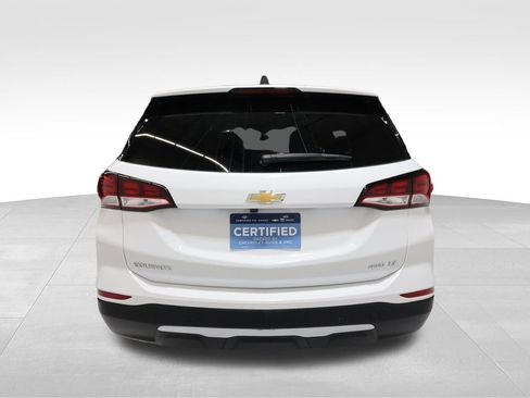 Certified 2024 Chevrolet Equinox LT image 3