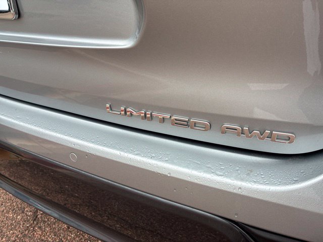 Used 2020 Toyota Highlander Limited AWD/4WD image 36