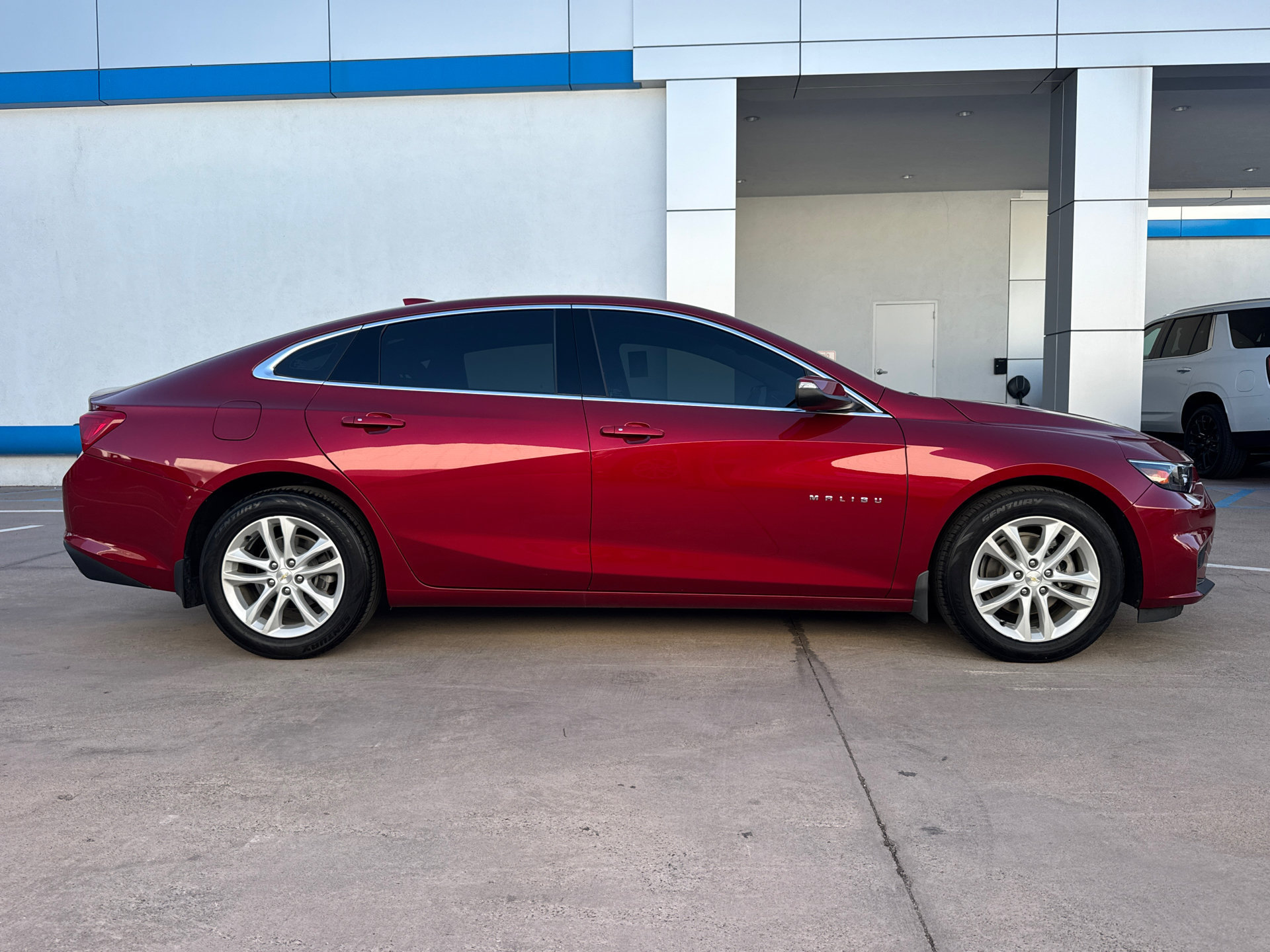 Used 2018 Chevrolet Malibu LT FWD image 6