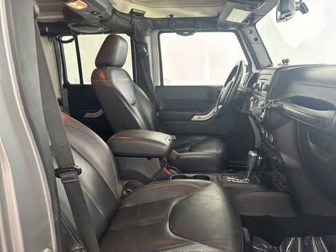 Used 2014 Jeep Wrangler Unlimited Sahara w/ Connectivity Group image 24