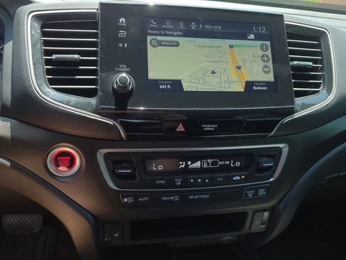 Used 2024 Honda Passport TrailSport image 26