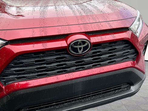 Used 2021 Toyota RAV4 XLE w/ Protection Package (TMS) AWD/4WD image 33