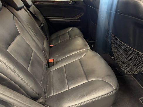 Used 2011 Mercedes-Benz ML 350 2WD image 17