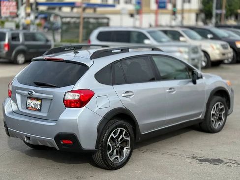 Used 2017 Subaru Crosstrek 2.0i Premium image 19