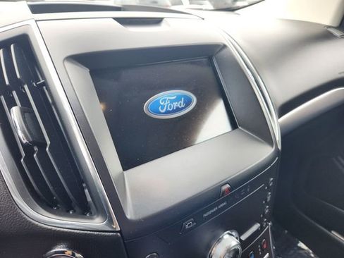 Used 2020 Ford Edge Titanium w/ Equipment Group 301A FWD image 13